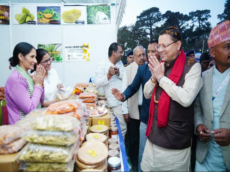रेंजर्स ग्राउण्ड, देहरादून में कंचनपुर उद्योग वाणिज्य संघ द्वारा आयोजित इण्डो नेपाल अंतर्राष्ट्रीय व्यापार मेला तथा पर्यटन महोत्सव में प्रतिभाग किया CM धामी ने
