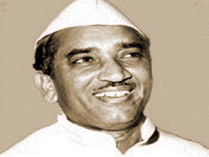 CM धामी ने स्व. हेमवती नंदन बहुगुणा की जयंती के अवसर पर किया उनका भावपूर्ण स्मरण