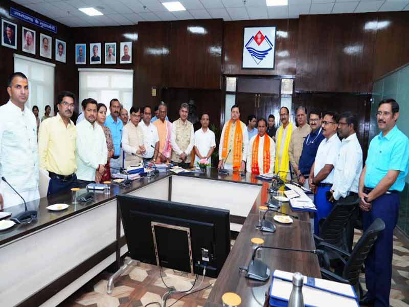 संस्कृत भाषा के माध्यम से युवाओं को रोजगार से जोड़ने की दिशा में विशेष प्रयास किये जाएं-CM धामी
