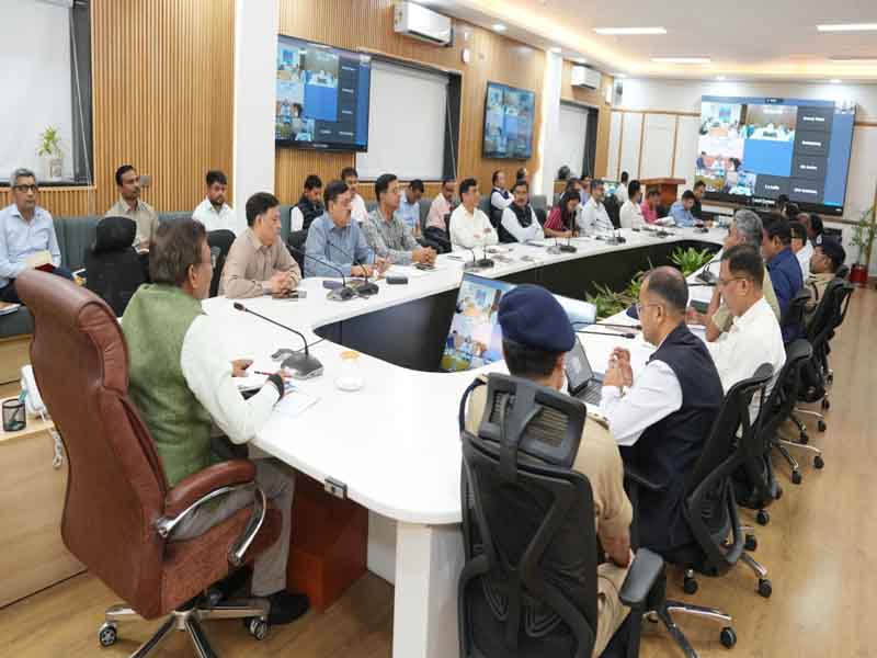 यात्रामार्गों को चारधाम यात्रा से पहले किया जाए दुरूस्तः मुख्य सचिव