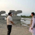 मुख्यमंत्री ने किया भारत-नेपाल सीमा पर निर्माणाधीन मार्ग का निरीक्षण