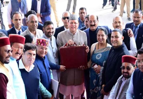 महिला दिवस के एक दिन बाद पेश बजट में महिलाओं का खास ख्याल