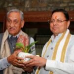 CM धामी से मुख्यमंत्री आवास में पूर्व मुख्यमंत्री विजय बहुगुणा ने शिष्टाचार भेंट की
